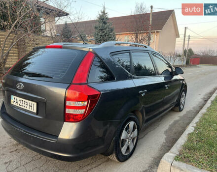 Серый Киа Сид, объемом двигателя 1.59 л и пробегом 249 тыс. км за 6250 $, фото 24 на Automoto.ua