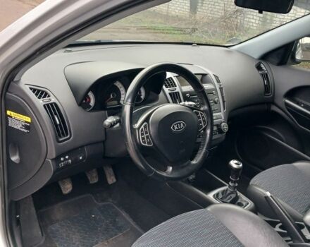 Сірий Кіа Сід, об'ємом двигуна 0 л та пробігом 217 тис. км за 5700 $, фото 6 на Automoto.ua