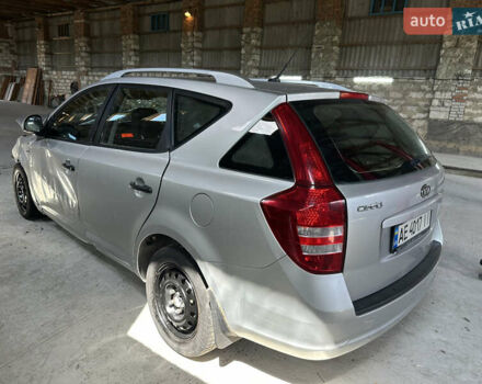 Сірий Кіа Сід, об'ємом двигуна 1.59 л та пробігом 280 тис. км за 1599 $, фото 6 на Automoto.ua