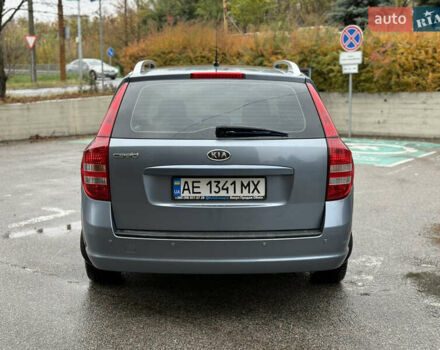 Киа Сид 2008 в Днепре (Днепропетровске) на Automoto.ua Серый Киа Сид, объемом двигателя 2 л и пробегом 92 тыс. км за 6399 $, фото 4 на Automoto.ua