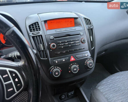 Сірий Кіа Сід, об'ємом двигуна 1.58 л та пробігом 346 тис. км за 5200 $, фото 38 на Automoto.ua