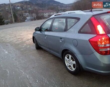 Серый Киа Сид, объемом двигателя 1.6 л и пробегом 230 тыс. км за 5500 $, фото 1 на Automoto.ua