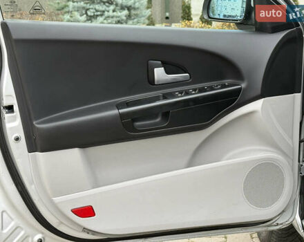 Серый Киа Сид, объемом двигателя 1.6 л и пробегом 223 тыс. км за 6000 $, фото 24 на Automoto.ua