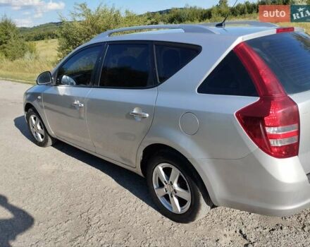 Серый Киа Сид, объемом двигателя 1.58 л и пробегом 274 тыс. км за 5500 $, фото 9 на Automoto.ua