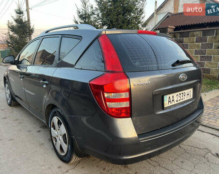 Серый Киа Сид, объемом двигателя 1.59 л и пробегом 249 тыс. км за 6250 $, фото 19 на Automoto.ua