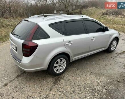Серый Киа Сид, объемом двигателя 1.6 л и пробегом 199 тыс. км за 6200 $, фото 16 на Automoto.ua