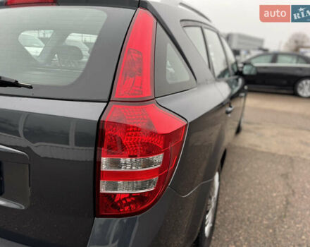 Серый Киа Сид, объемом двигателя 1.6 л и пробегом 216 тыс. км за 7300 $, фото 27 на Automoto.ua