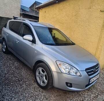 Киа Сид 2008 в Ужгороде на Automoto.ua Серый Киа Сид, объемом двигателя 1.6 л и пробегом 256 тыс. км за 4999 $, фото 1 на Automoto.ua