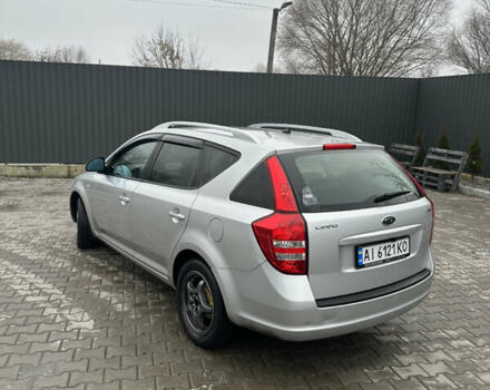 Серый Киа Сид, объемом двигателя 1.58 л и пробегом 400 тыс. км за 4300 $, фото 6 на Automoto.ua