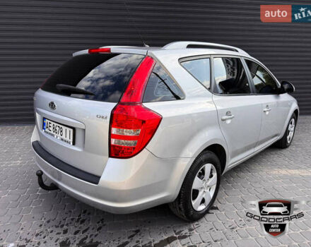 Серый Киа Сид, объемом двигателя 1.6 л и пробегом 205 тыс. км за 7200 $, фото 1 на Automoto.ua