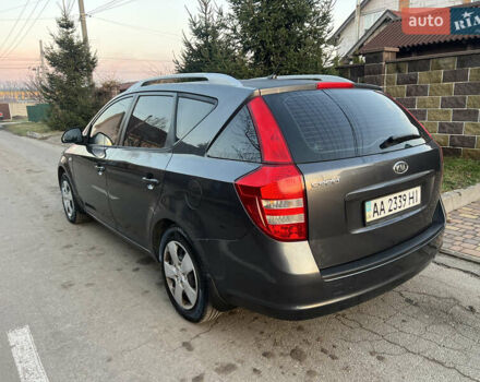 Серый Киа Сид, объемом двигателя 1.59 л и пробегом 249 тыс. км за 6250 $, фото 2 на Automoto.ua