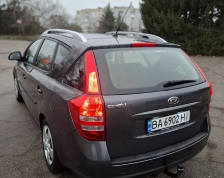 Серый Киа Сид, объемом двигателя 1.4 л и пробегом 228 тыс. км за 6200 $, фото 5 на Automoto.ua