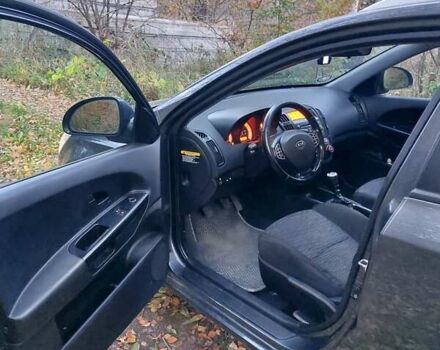 Серый Киа Сид, объемом двигателя 1.6 л и пробегом 345 тыс. км за 5500 $, фото 4 на Automoto.ua