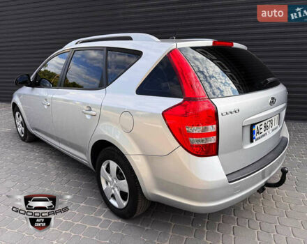 Серый Киа Сид, объемом двигателя 1.6 л и пробегом 205 тыс. км за 7200 $, фото 3 на Automoto.ua