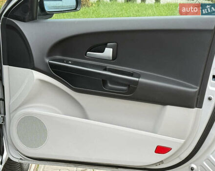 Серый Киа Сид, объемом двигателя 1.6 л и пробегом 223 тыс. км за 6000 $, фото 26 на Automoto.ua