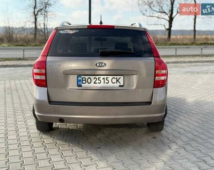 Серый Киа Сид, объемом двигателя 1.6 л и пробегом 247 тыс. км за 5999 $, фото 3 на Automoto.ua