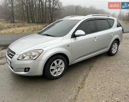 Серый Киа Сид, объемом двигателя 1.6 л и пробегом 199 тыс. км за 6200 $, фото 5 на Automoto.ua