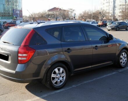 Сірий Кіа Сід, об'ємом двигуна 1.6 л та пробігом 231 тис. км за 5500 $, фото 4 на Automoto.ua