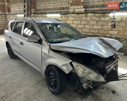 Сірий Кіа Сід, об'ємом двигуна 1.59 л та пробігом 280 тис. км за 1599 $, фото 1 на Automoto.ua