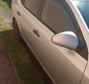 Серый Киа Сид, объемом двигателя 1.6 л и пробегом 247 тыс. км за 5600 $, фото 1 на Automoto.ua
