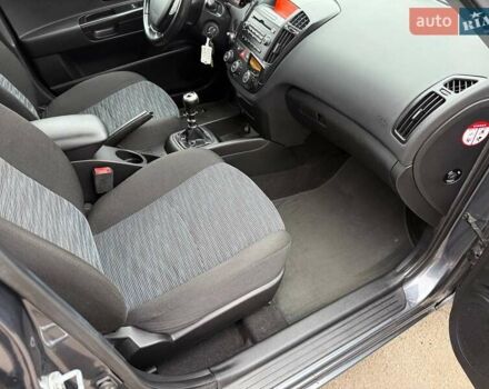 Сірий Кіа Сід, об'ємом двигуна 1.4 л та пробігом 202 тис. км за 6700 $, фото 13 на Automoto.ua