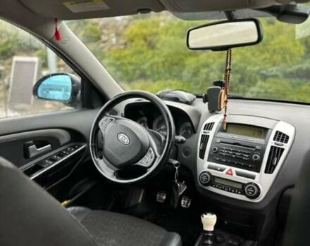 Серый Киа Сид, объемом двигателя 1.6 л и пробегом 213 тыс. км за 7000 $, фото 3 на Automoto.ua