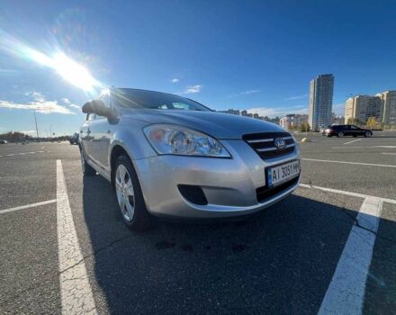 Киа Сид 2008 в Киеве на Automoto.ua Серый Киа Сид, объемом двигателя 1.6 л и пробегом 275 тыс. км за 5400 $, фото 1 на Automoto.ua
