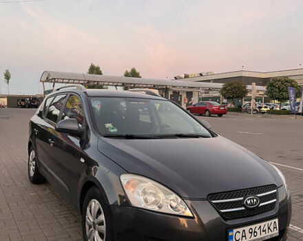 Киа Сид 2008 в Черкассах на Automoto.ua Серый Киа Сид, объемом двигателя 1.58 л и пробегом 165 тыс. км за 5700 $, фото 3 на Automoto.ua
