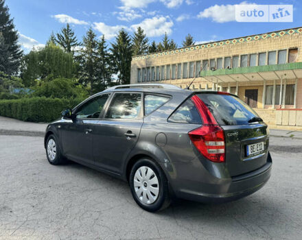 Серый Киа Сид, объемом двигателя 1.6 л и пробегом 210 тыс. км за 6600 $, фото 5 на Automoto.ua