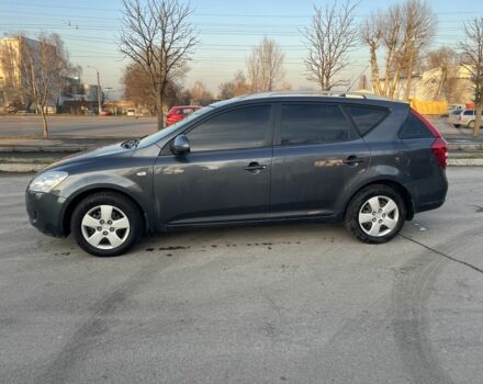 Серый Киа Сид, объемом двигателя 1.6 л и пробегом 240 тыс. км за 5800 $, фото 3 на Automoto.ua