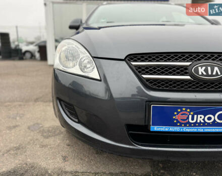 Серый Киа Сид, объемом двигателя 1.6 л и пробегом 216 тыс. км за 7300 $, фото 21 на Automoto.ua