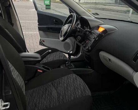 Киа Сид 2008 в Черкассах на Automoto.ua Серый Киа Сид, объемом двигателя 1.58 л и пробегом 165 тыс. км за 5700 $, фото 10 на Automoto.ua