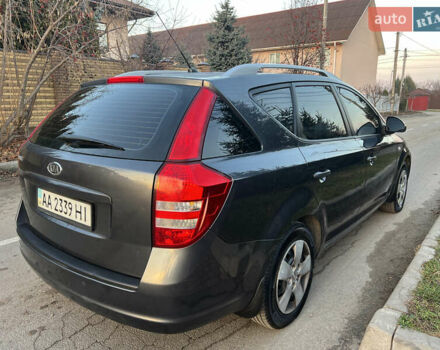 Серый Киа Сид, объемом двигателя 1.59 л и пробегом 249 тыс. км за 6250 $, фото 21 на Automoto.ua