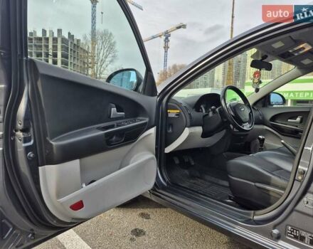 Серый Киа Сид, объемом двигателя 1.4 л и пробегом 156 тыс. км за 6450 $, фото 46 на Automoto.ua