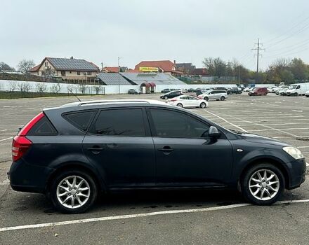 Серый Киа Сид, объемом двигателя 1.4 л и пробегом 258 тыс. км за 4599 $, фото 7 на Automoto.ua