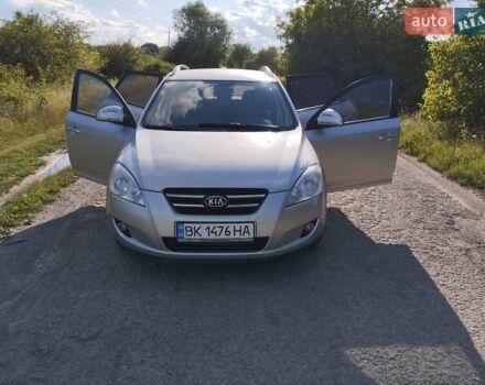 Серый Киа Сид, объемом двигателя 1.58 л и пробегом 274 тыс. км за 5500 $, фото 38 на Automoto.ua