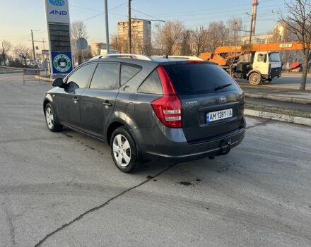 Серый Киа Сид, объемом двигателя 1.6 л и пробегом 240 тыс. км за 5800 $, фото 2 на Automoto.ua