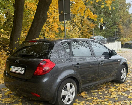 Серый Киа Сид, объемом двигателя 1.4 л и пробегом 800 тыс. км за 5499 $, фото 3 на Automoto.ua