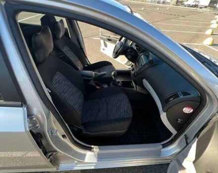 Серый Киа Сид, объемом двигателя 1.59 л и пробегом 275 тыс. км за 5200 $, фото 16 на Automoto.ua