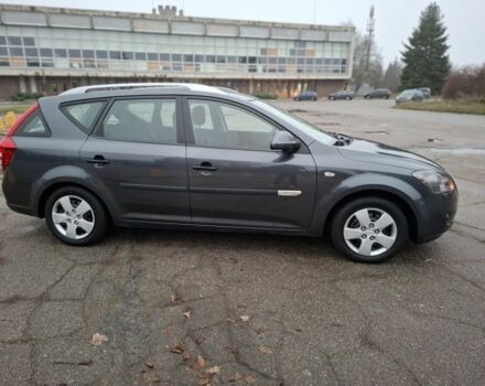 Серый Киа Сид, объемом двигателя 1.4 л и пробегом 228 тыс. км за 6200 $, фото 2 на Automoto.ua
