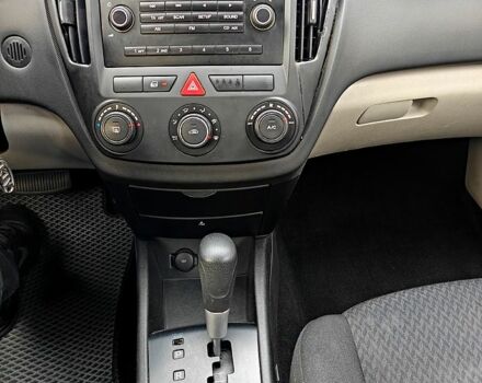Сірий Кіа Сід, об'ємом двигуна 1.6 л та пробігом 250 тис. км за 5600 $, фото 11 на Automoto.ua