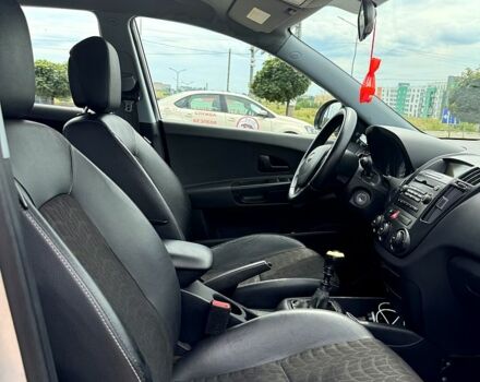 Серый Киа Сид, объемом двигателя 2 л и пробегом 181 тыс. км за 6300 $, фото 3 на Automoto.ua