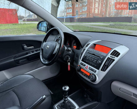 Серый Киа Сид, объемом двигателя 1.4 л и пробегом 143 тыс. км за 6500 $, фото 38 на Automoto.ua