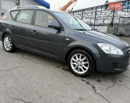 Сірий Кіа Сід, об'ємом двигуна 1.6 л та пробігом 180 тис. км за 5999 $, фото 7 на Automoto.ua