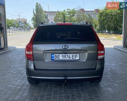 Серый Киа Сид, объемом двигателя 1.58 л и пробегом 331 тыс. км за 5999 $, фото 12 на Automoto.ua