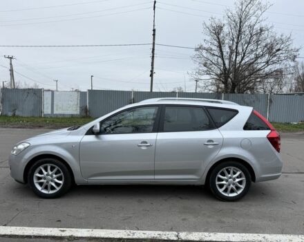Серый Киа Сид, объемом двигателя 1.4 л и пробегом 143 тыс. км за 6500 $, фото 3 на Automoto.ua