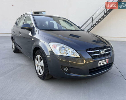 Серый Киа Сид, объемом двигателя 1.4 л и пробегом 160 тыс. км за 5550 $, фото 2 на Automoto.ua