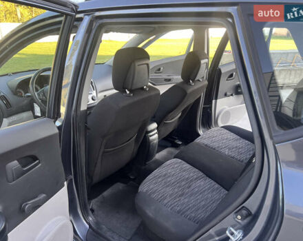 Серый Киа Сид, объемом двигателя 1.4 л и пробегом 160 тыс. км за 5550 $, фото 10 на Automoto.ua