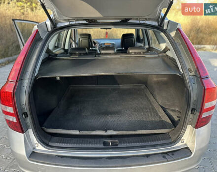 Серый Киа Сид, объемом двигателя 2 л и пробегом 187 тыс. км за 4999 $, фото 21 на Automoto.ua