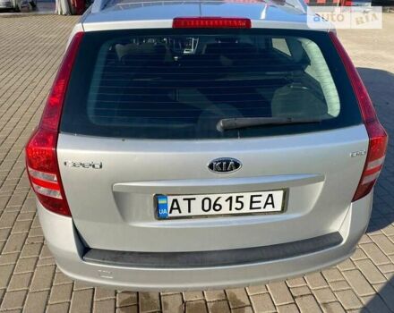 Серый Киа Сид, объемом двигателя 1.6 л и пробегом 258 тыс. км за 5600 $, фото 2 на Automoto.ua